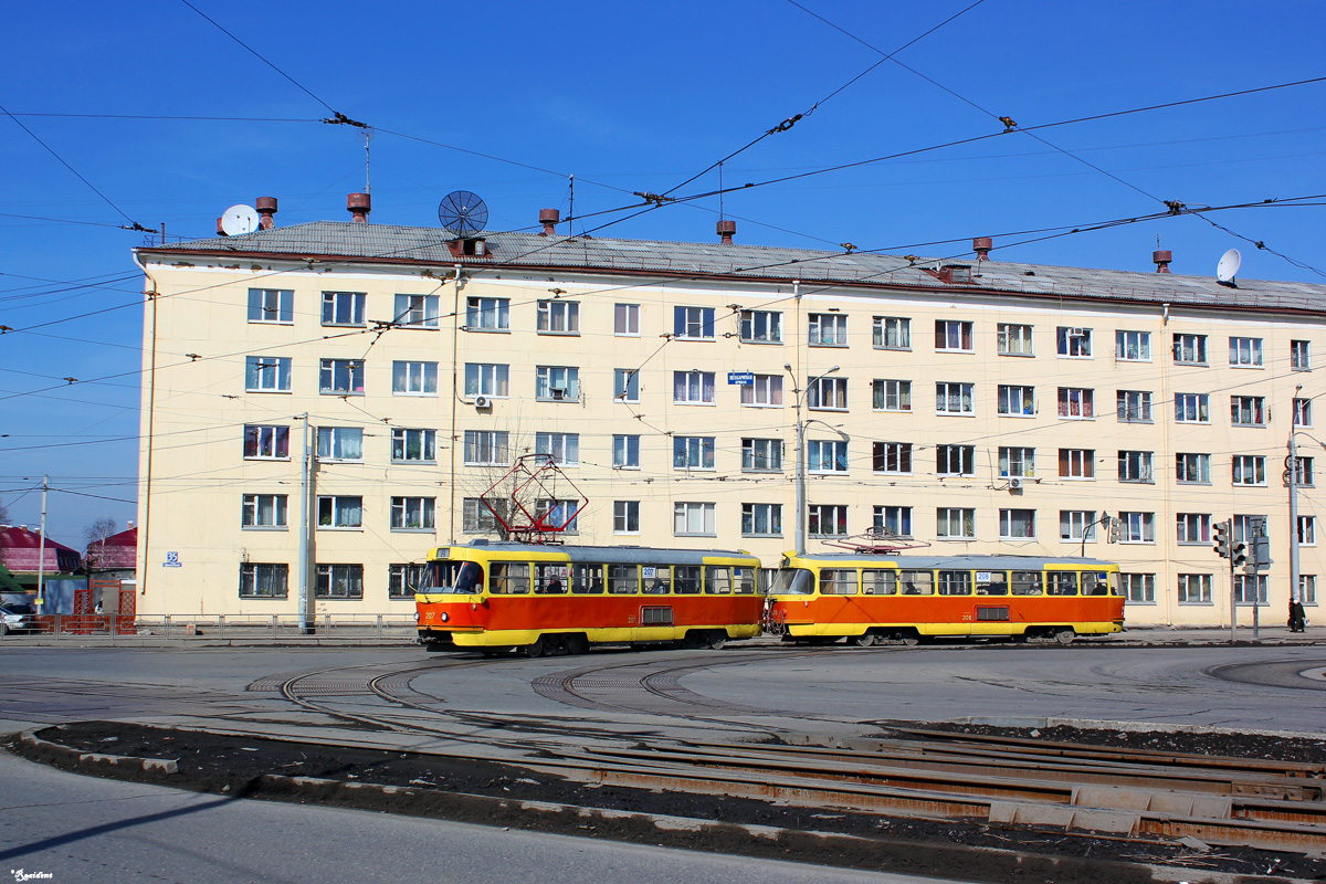Екатеринбург, Tatra T3SU № 207; Екатеринбург, Tatra T3SU № 208