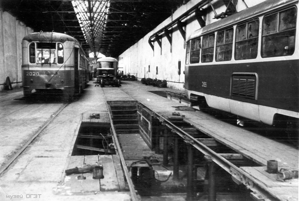 Odesa, RVZ-6 Nr. 2020; Odesa, Tatra T3SU (2-door) Nr. 3155