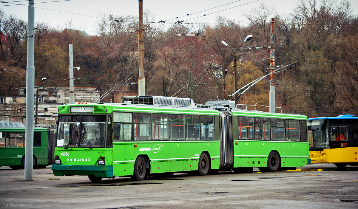 Киев, Киев-12.03 № 4038