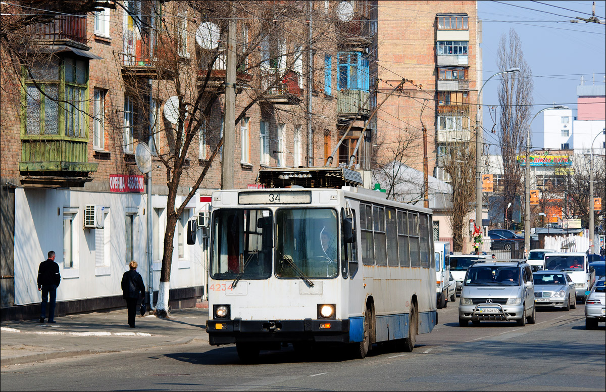 Киев, ЮМЗ Т2 № 4234