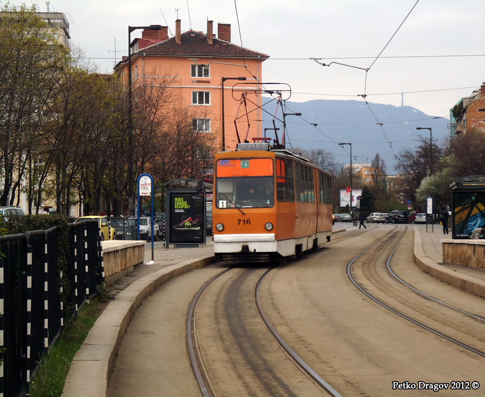 Sofia, T6M-700 č. 716