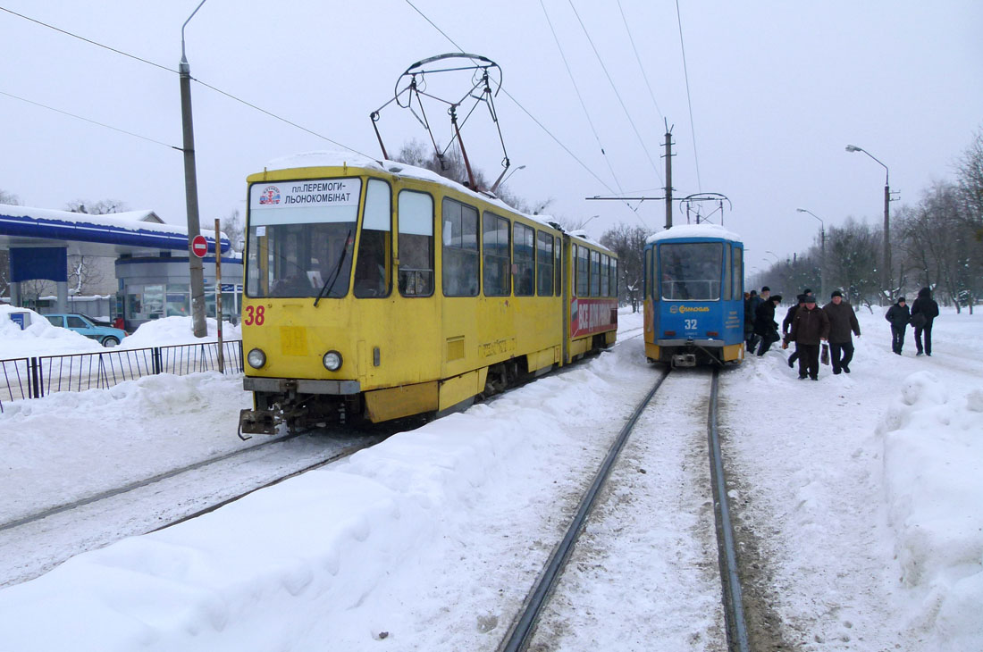 Житомир, Tatra KT4SU № 38; Житомир, Tatra KT4SU № 32
