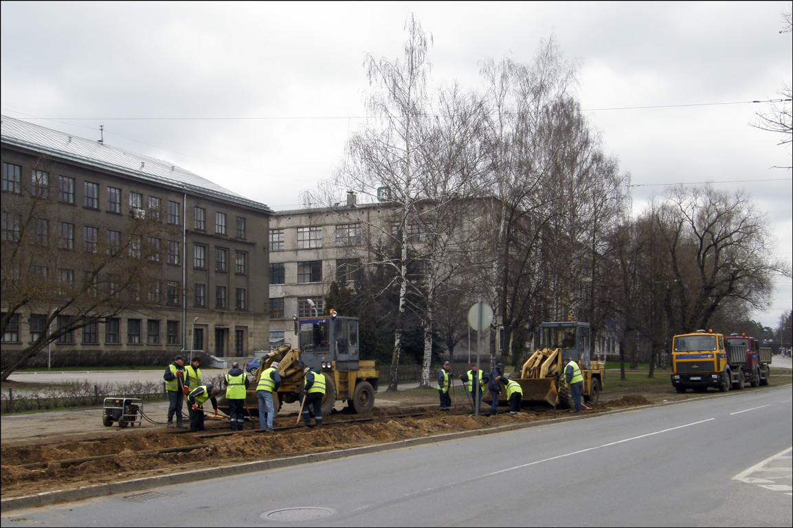 Riga — Reconstruction of line to Jugla (14.04.2012-28.05.2013); Riga — Tramway Lines and Infrastructure