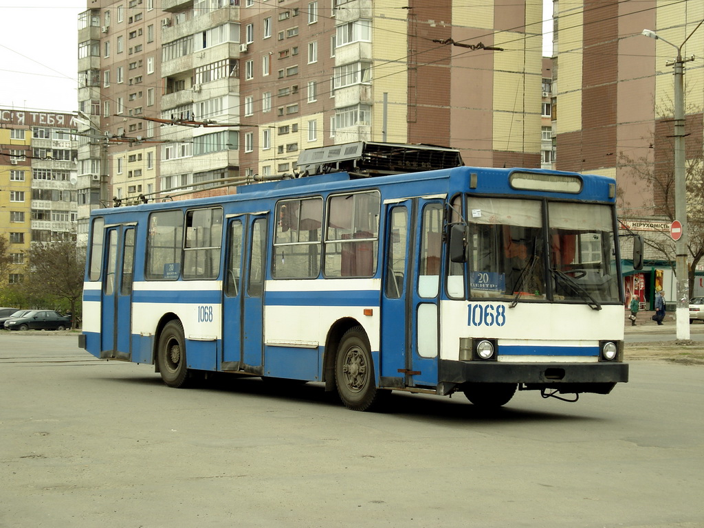 Dnipro, YMZ T1R (Т2P) Nr. 1068