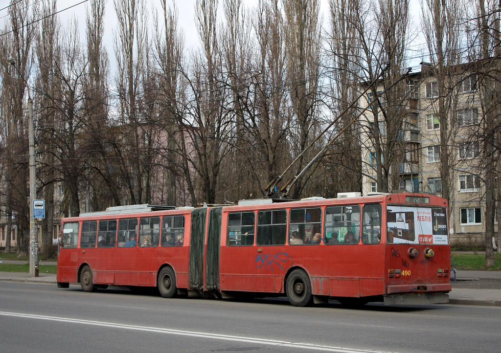 Киев, Škoda 15Tr03/6 № 490