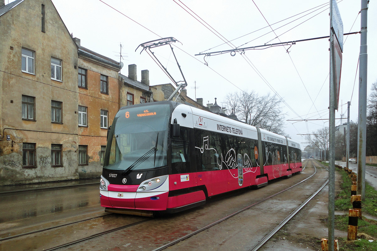 Рига, Škoda 15T ForCity Alfa Riga № 57027