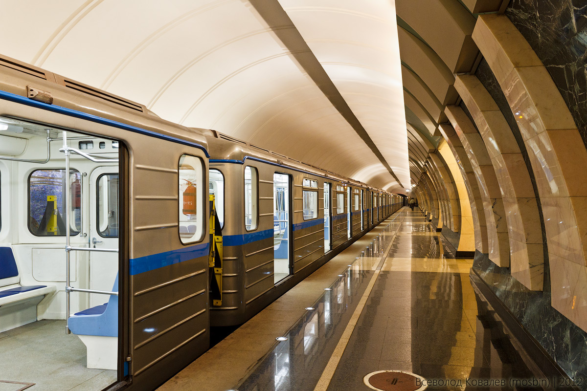 Moskva — Metro — [10] Lublinsko-Dmitrovskaya Line