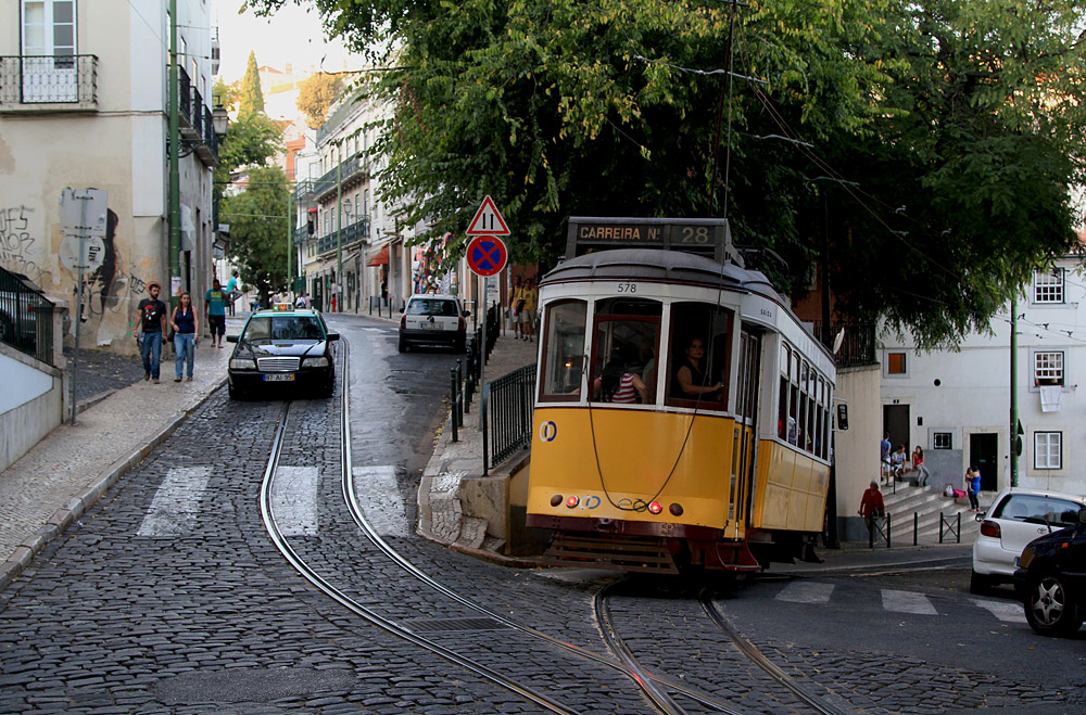 Zona metropolitană Lisabona, Carris 2-axle motorcar (Remodelado) Nr. 578