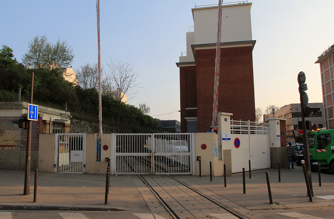 Париж -  Версаль -  Ивелин — Метрополитен — Линия 2