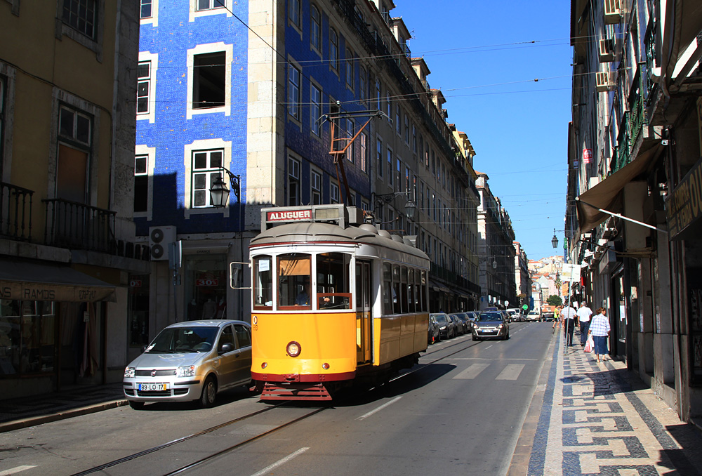 Lisbon metropolitan area, Carris 2-axle motorcar (Remodelado) # 542