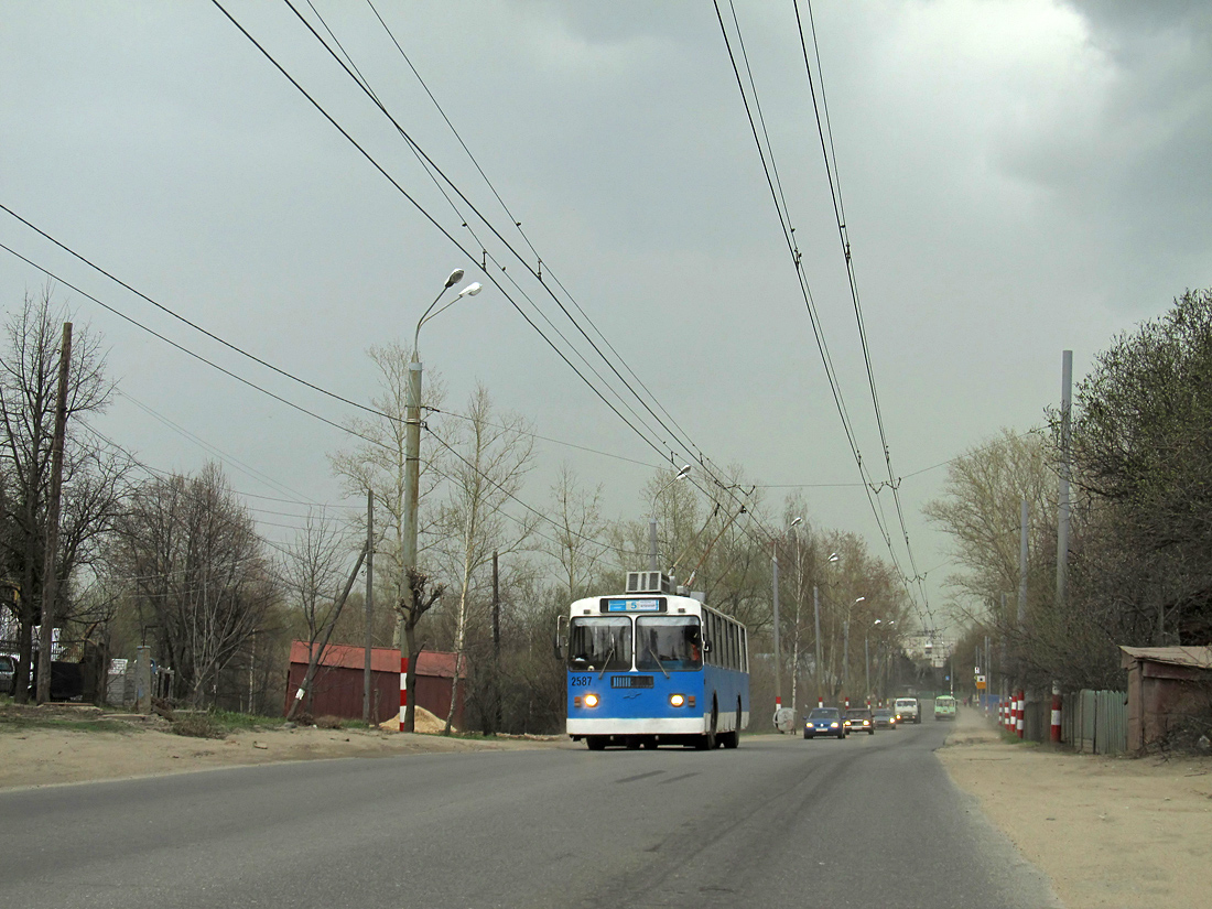 Нижний Новгород, Нижтролл (ЗиУ-682Г) № 2587