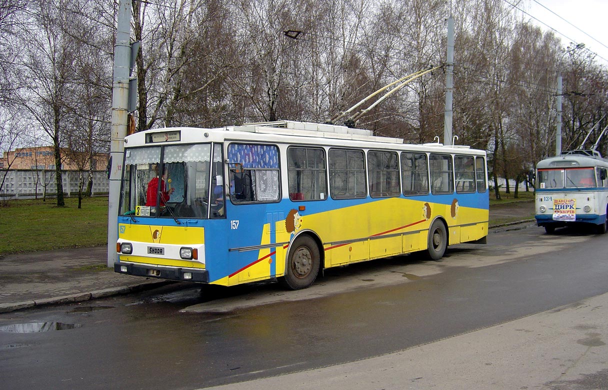Ровно, Škoda 14Tr10/6 № 157