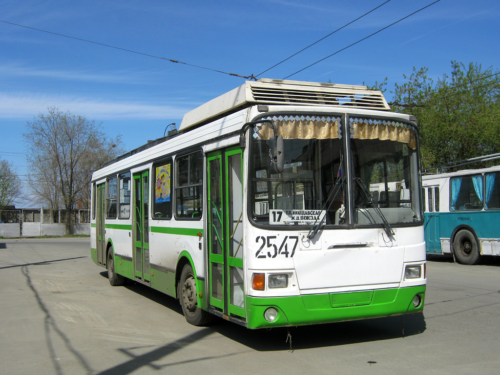 Челябинск, ЛиАЗ-5280 (ВЗТМ) № 2547
