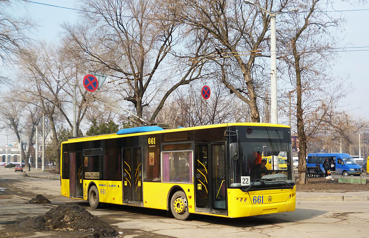 Krivij Rih, LAZ E183D1 Br. 661