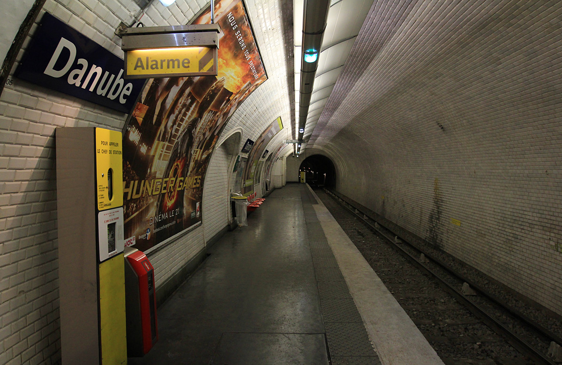 Париж -  Версаль -  Ивелин — Метрополитен — Линия 7-bis