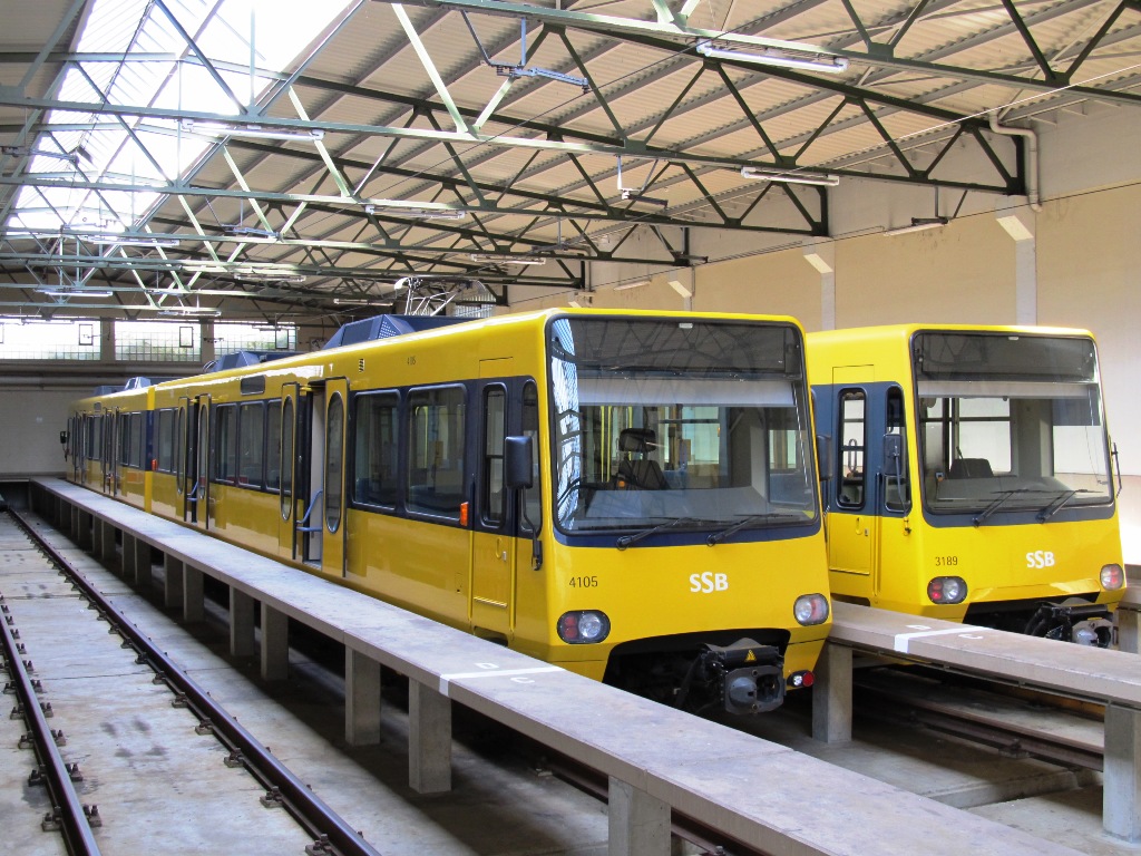 Штутгарт, Duewag DT8.S № 4105