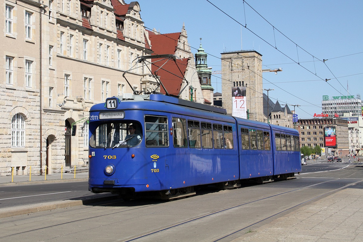 Познань, Duewag GT8 № 703