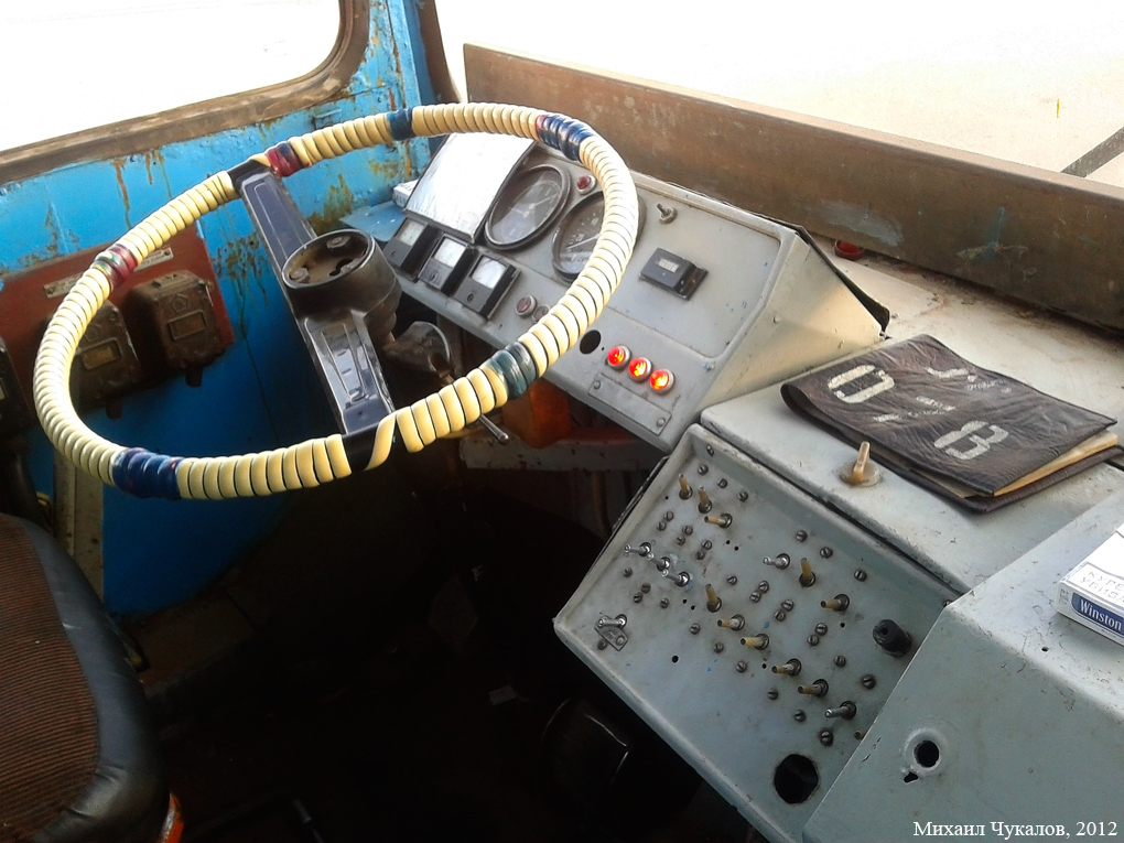 Орёл, ЗиУ-682 КВР Орел № 078; Орёл — Рабочие места водителей, кабины и пульты управления