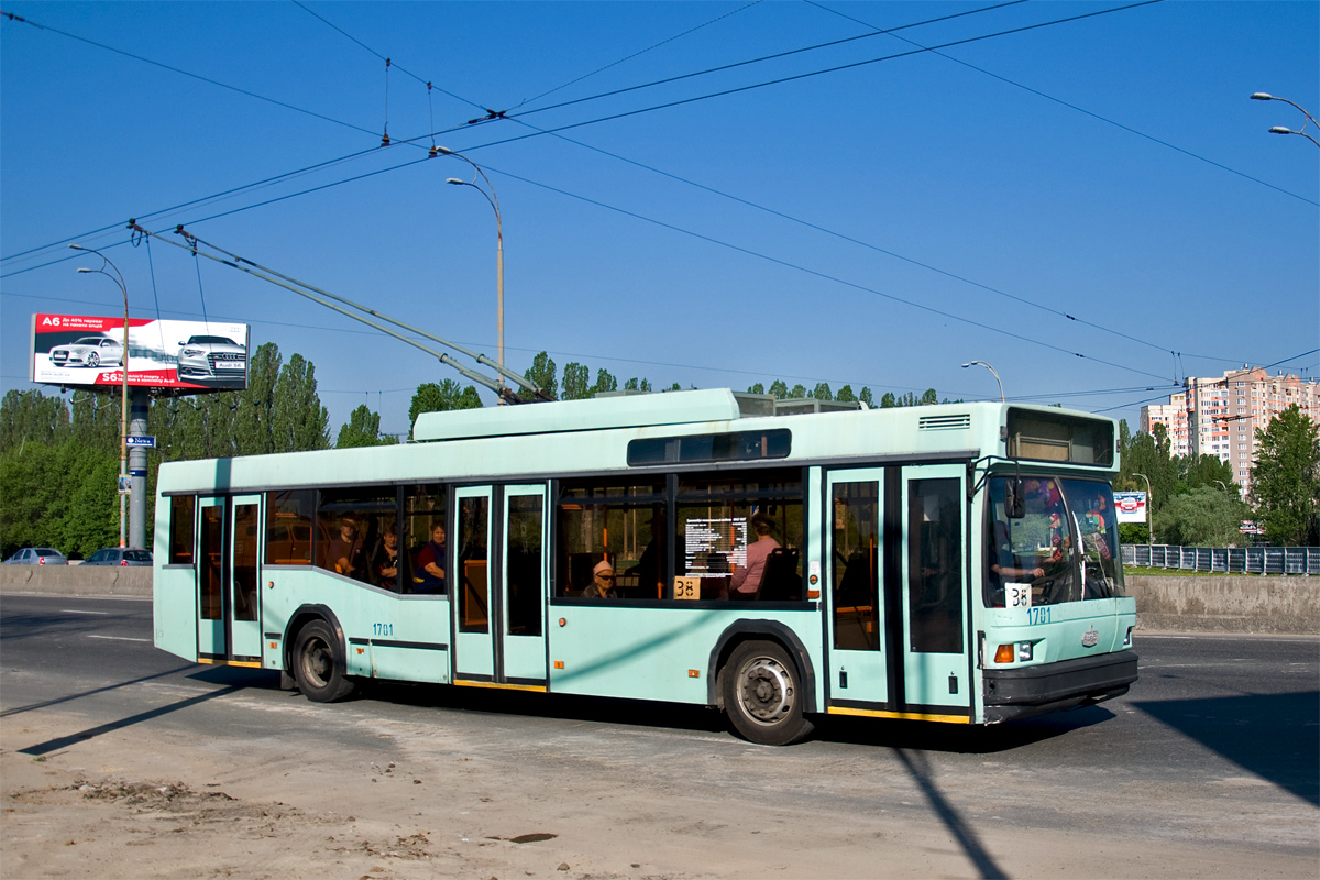 Киев, МАЗ-103Т № 1701