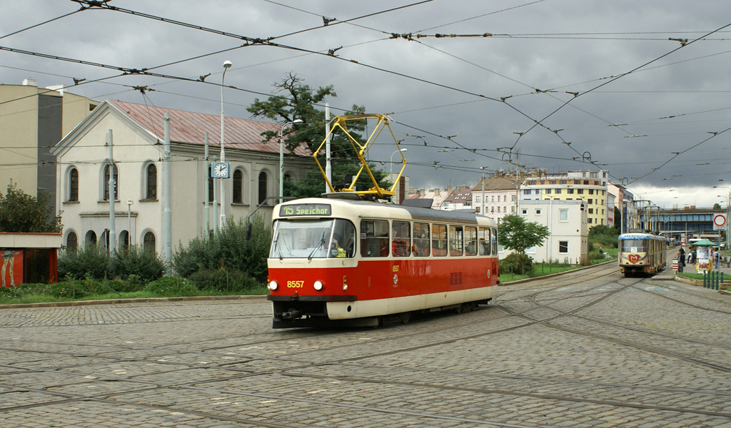 Прага, Tatra T3R.P № 8557