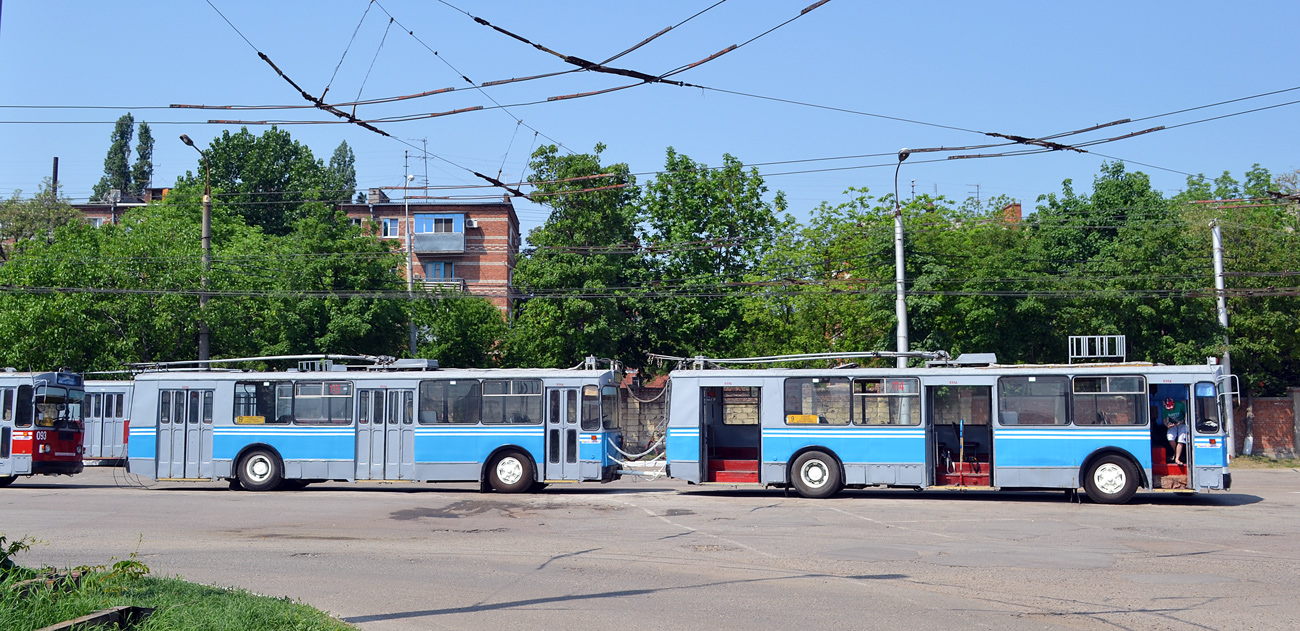 Краснодар, ЗиУ-682Г [Г00] № 114; Краснодар, ЗиУ-682Г [Г00] № 115
