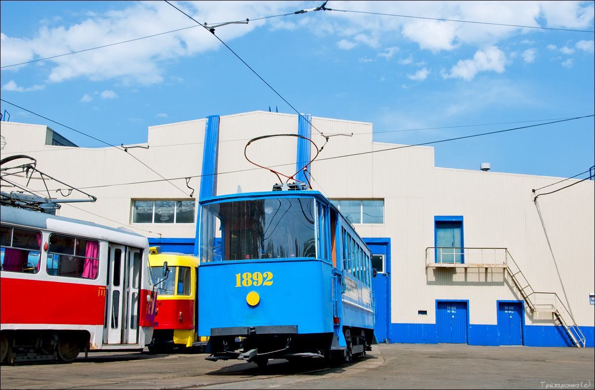 Kijev, 2-axle motor car Br. 1892