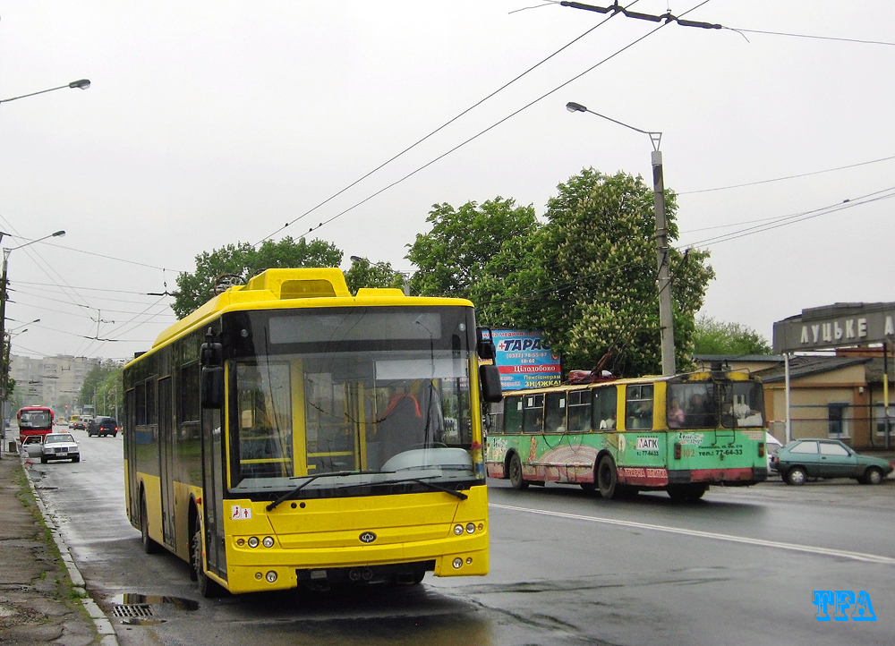 Киев, Богдан Т70110 № 1375; Луцк — Новые троллейбусы «Богдан»