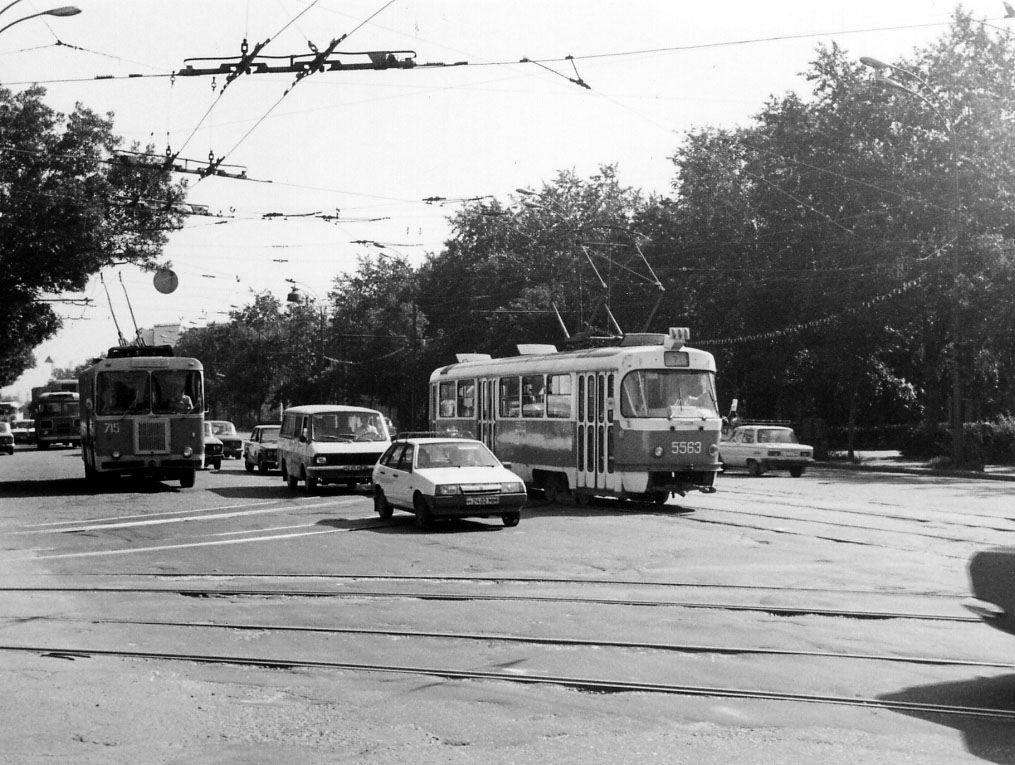 Москва, КТГ-1 № 715; Москва, Tatra T3SU № 5563