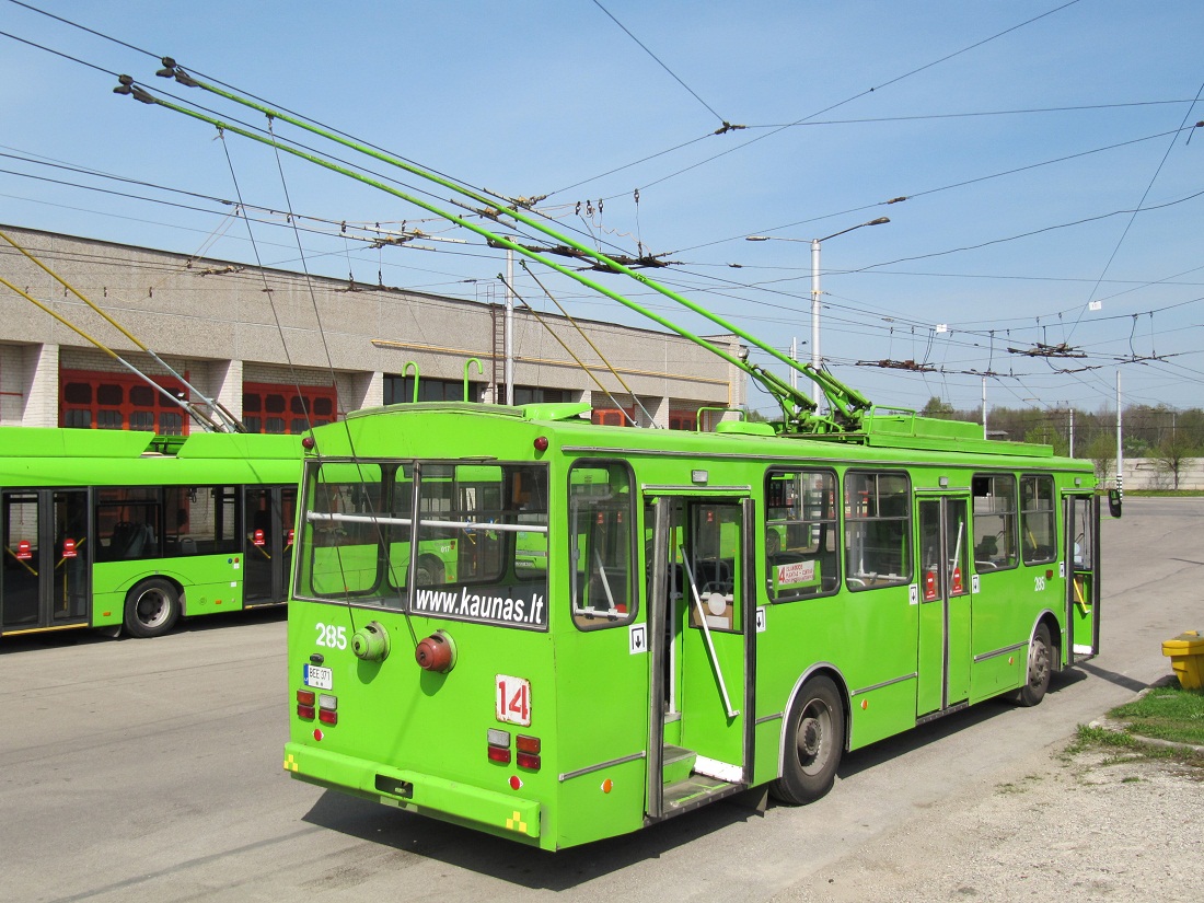 Каунас, Škoda 14Tr02/6 № 285