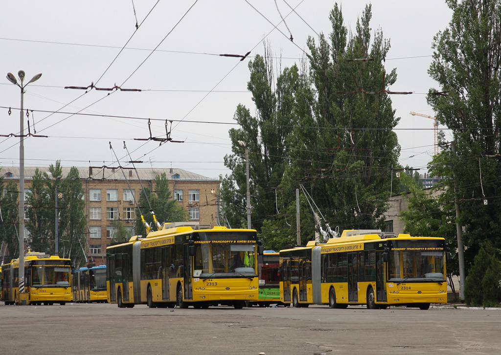Киев, Богдан Т90110 № 2313; Киев, Богдан Т90110 № 2314