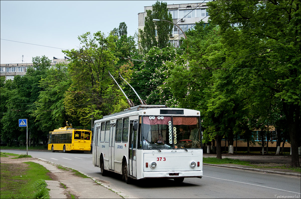 Киев, Škoda 14Tr02/6 № 373