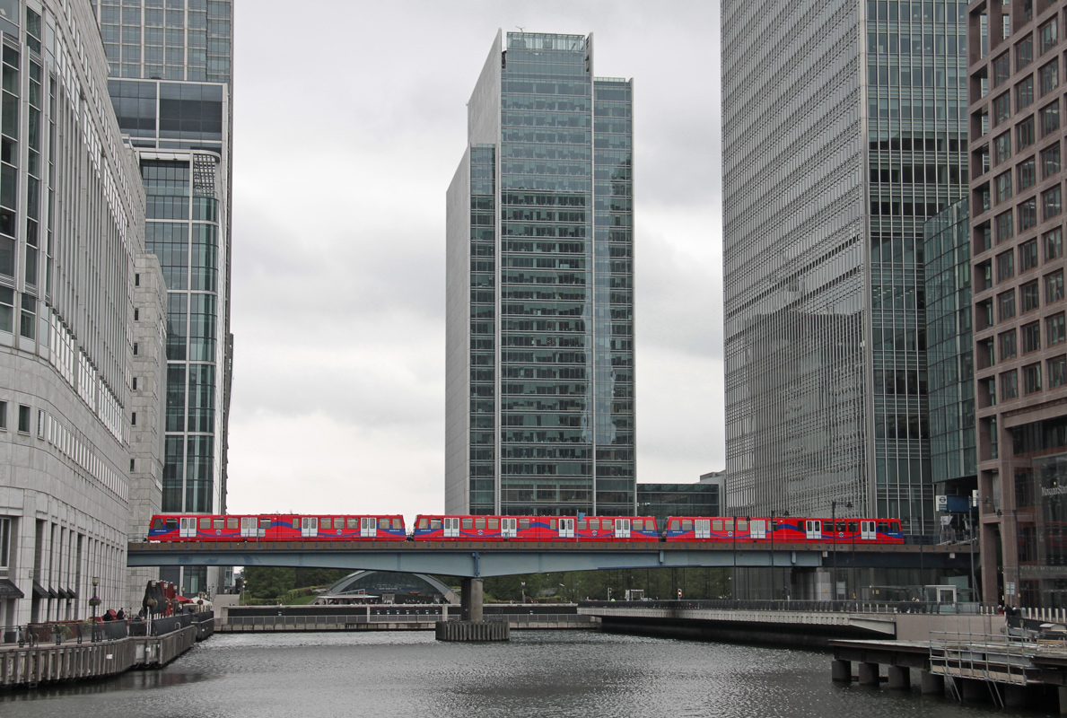 London — Underground — Vehicles