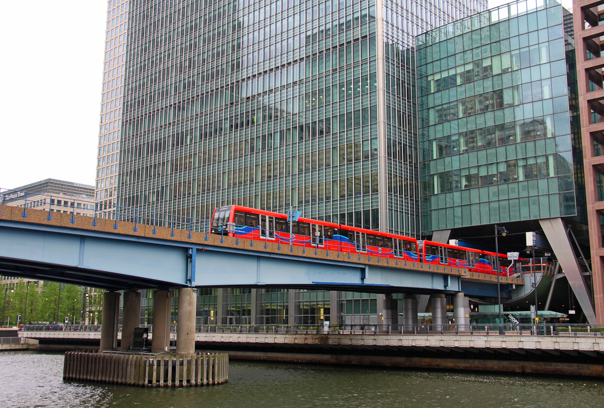London — Underground — Vehicles