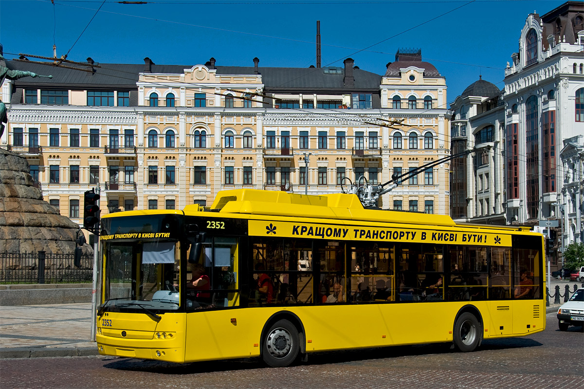 Киев, Богдан Т70110 № 2352