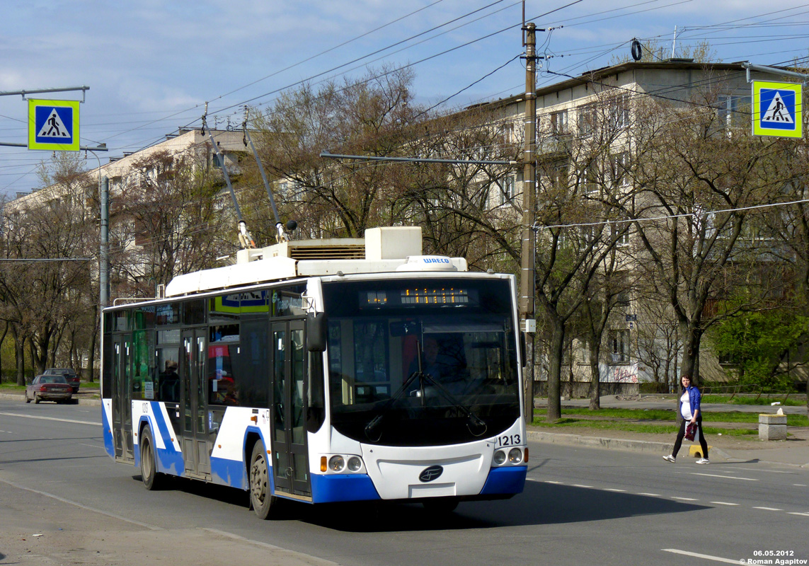 Sankt-Peterburg, VMZ-5298.01 “Avangard” № 1213