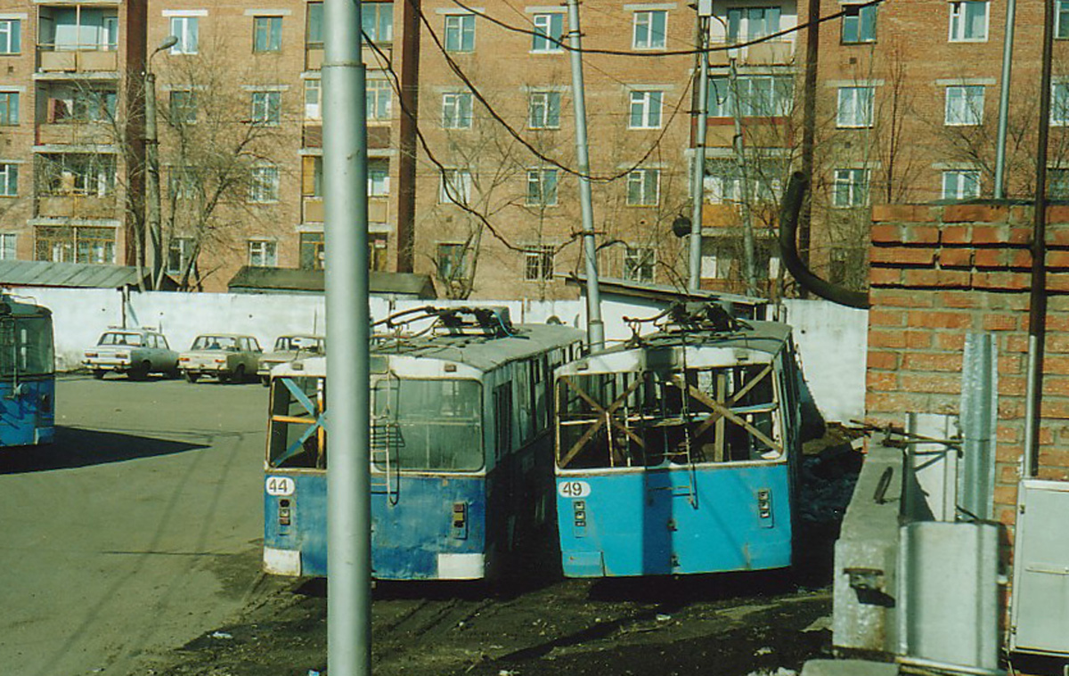 Омск, ЗиУ-682В [В00] № 49; Омск, ЗиУ-682В [В00] № 44