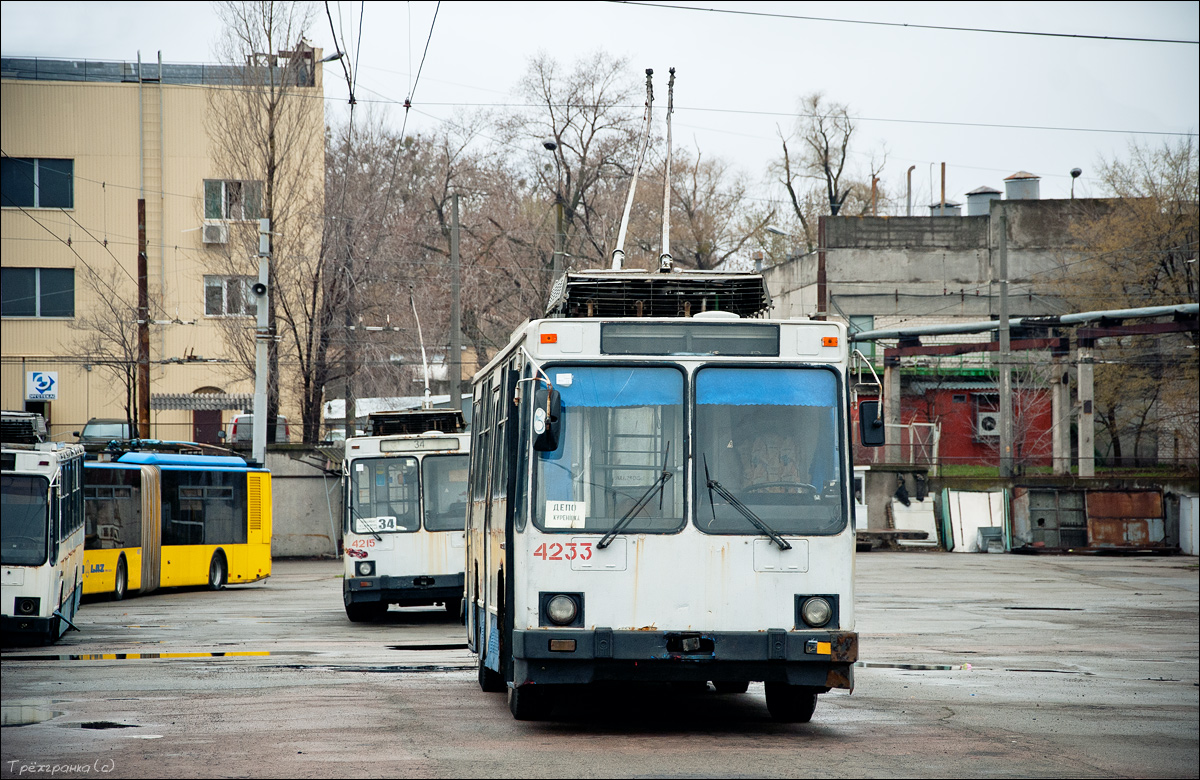 Kiiev, YMZ T2 № 4233