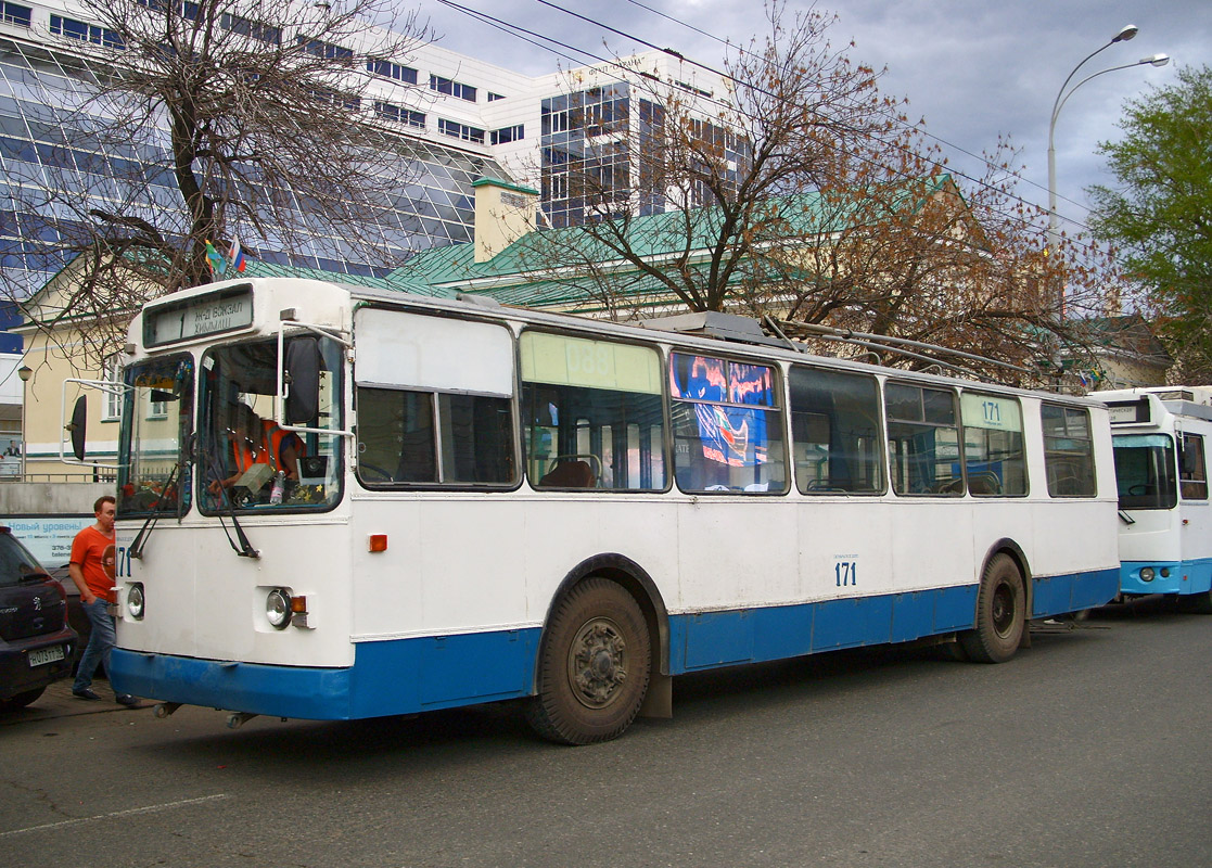Екатеринбург, ЗиУ-682Г [Г00] № 171