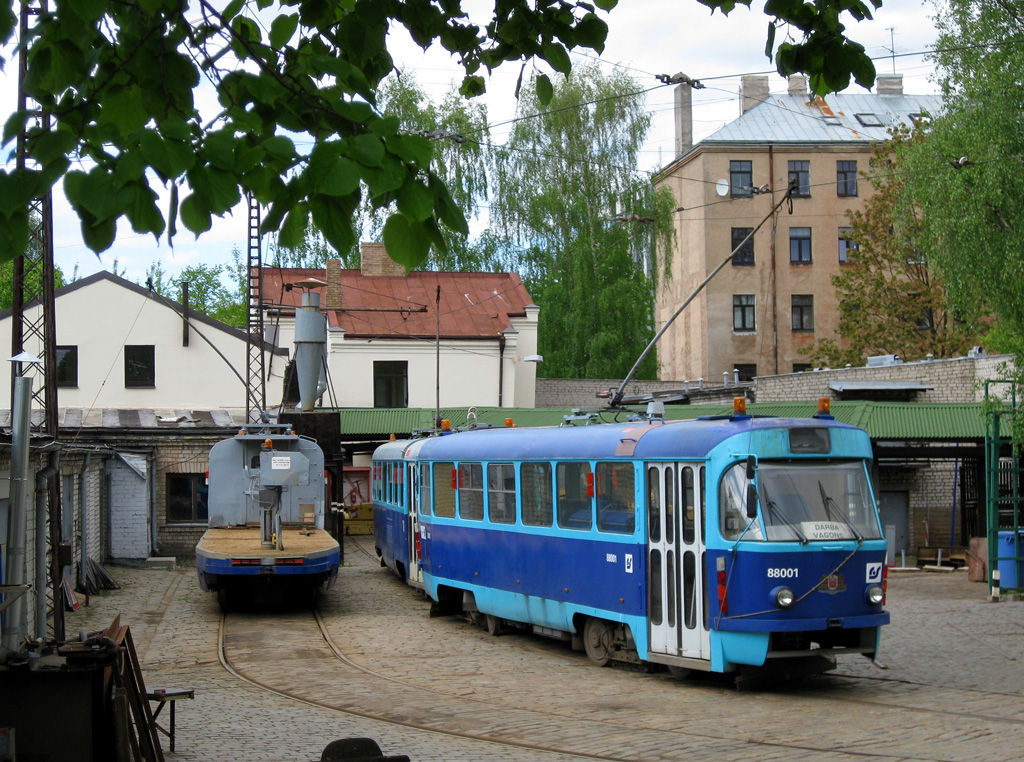 Riga, Tatra T3SU (2-door) Br. 88016; Riga, Tatra T3A Br. 88001
