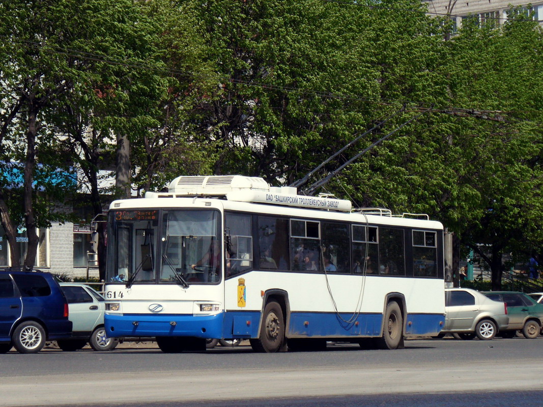 Киров, БТЗ-52768Р № 614