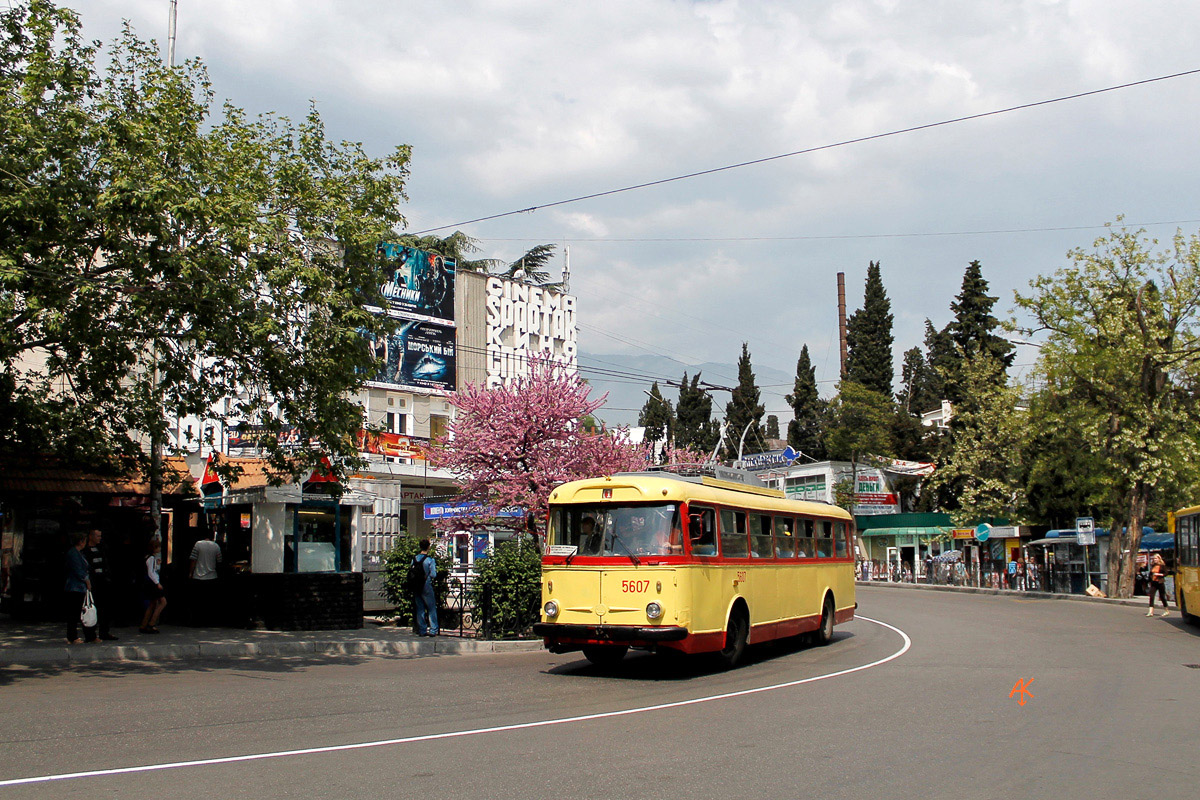 Крымский троллейбус, Škoda 9Tr24 № 5607