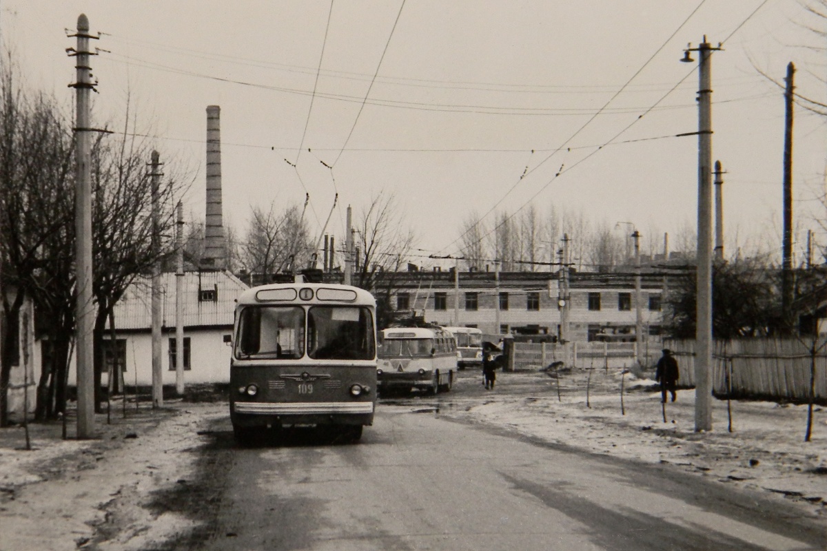 Житомир, ЗиУ-5Г № 109; Житомир, ОдАЗ-695Т № 46; Житомир — Исторические фотографии