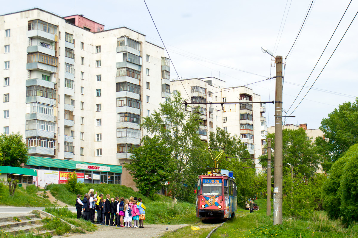 Zlatoust, 71-605 (KTM-5M3) č. 37