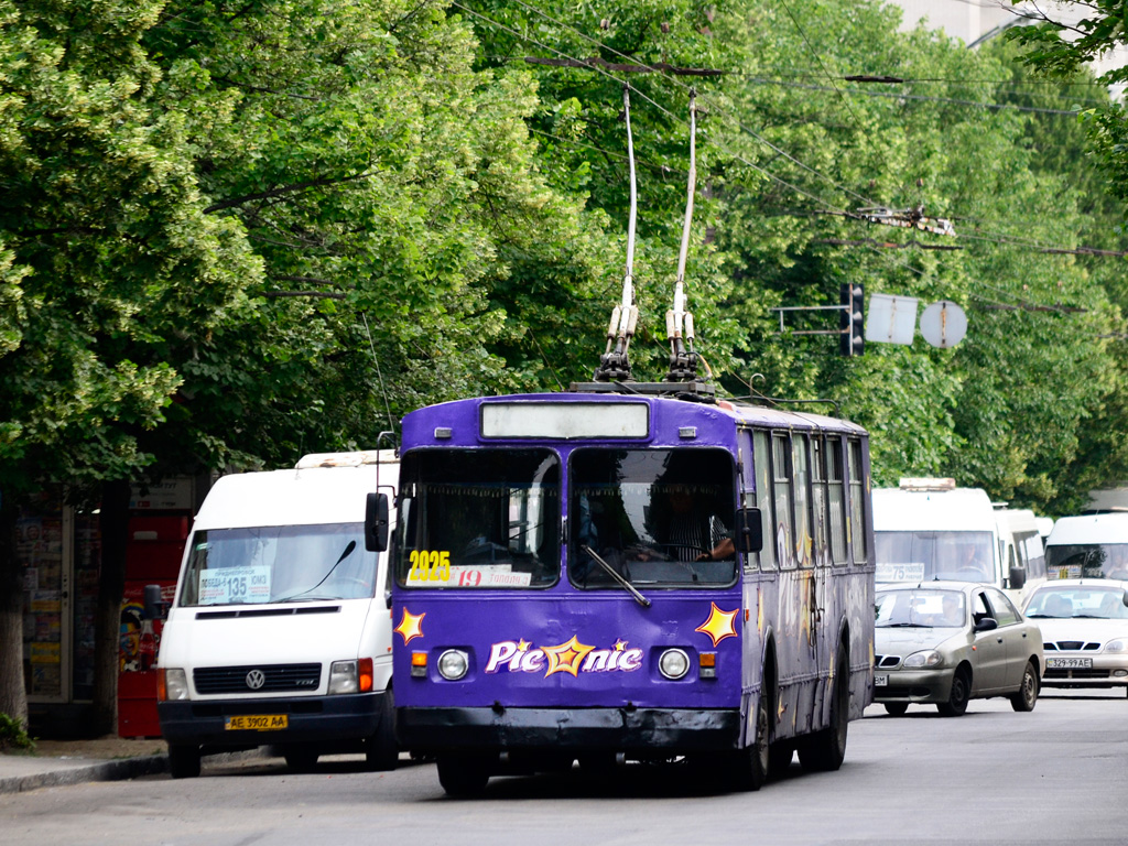 Dnipro, ZiU-682G [G00] # 2925