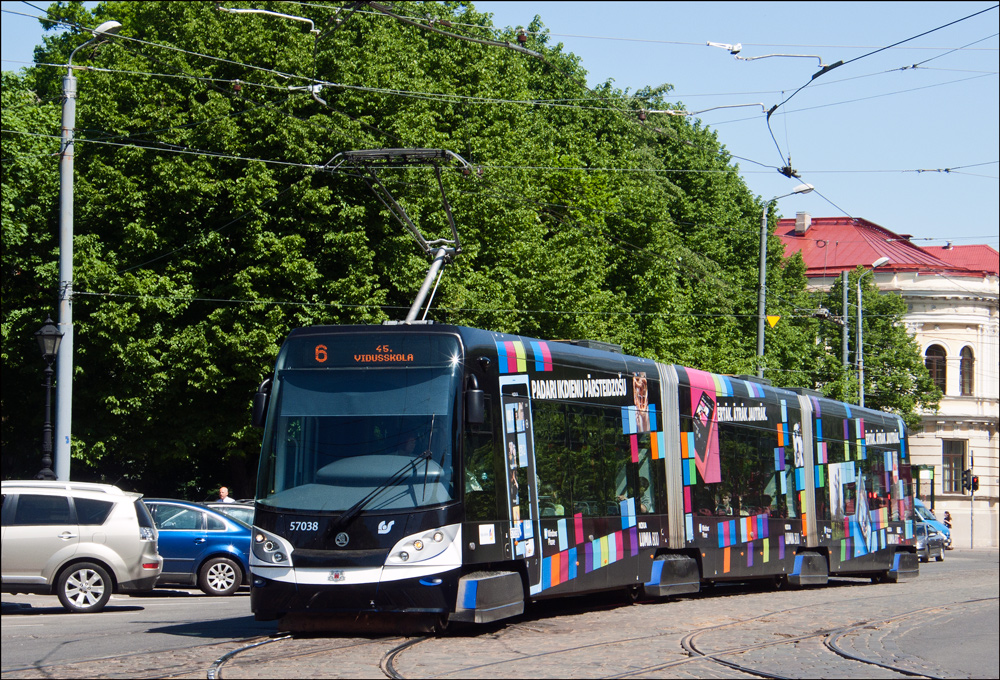 Рига, Škoda 15T ForCity Alfa Riga № 57038