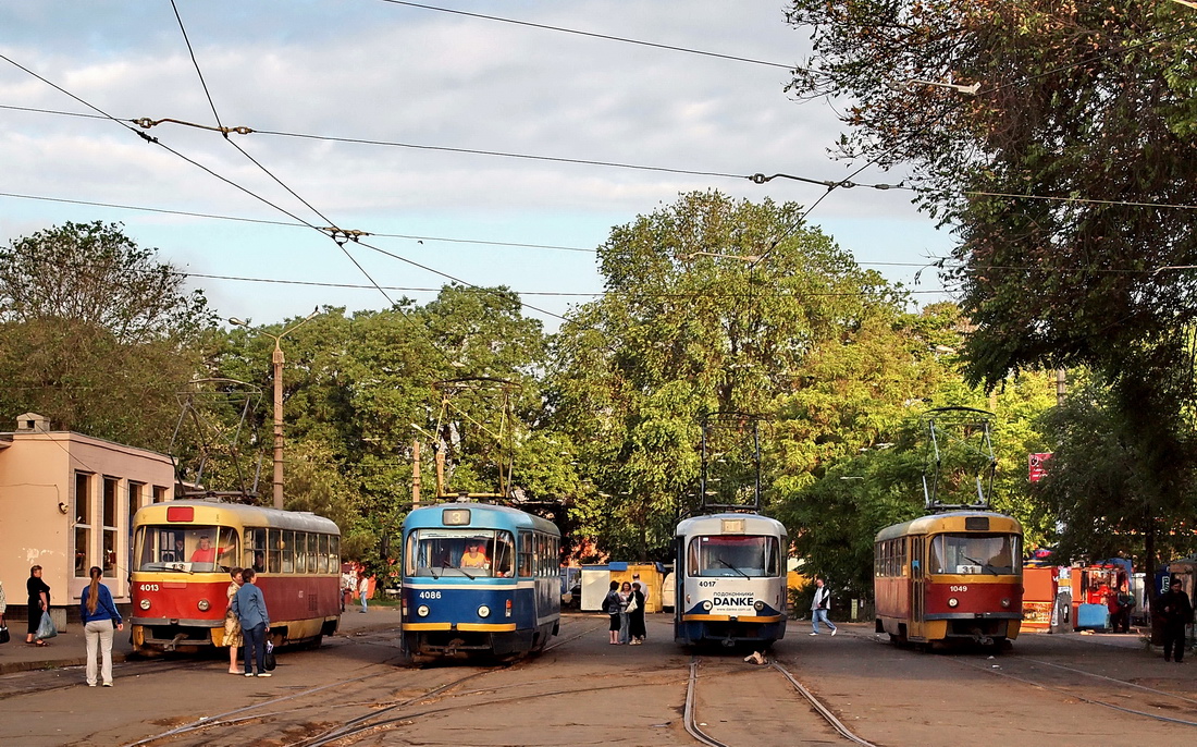 Одесса, Tatra T3SU № 4013; Одесса, Tatra T3R.P № 4086; Одесса, Tatra T3R.P № 4017; Одесса, Tatra T3SU (двухдверная) № 1049; Одесса — Конечные станции