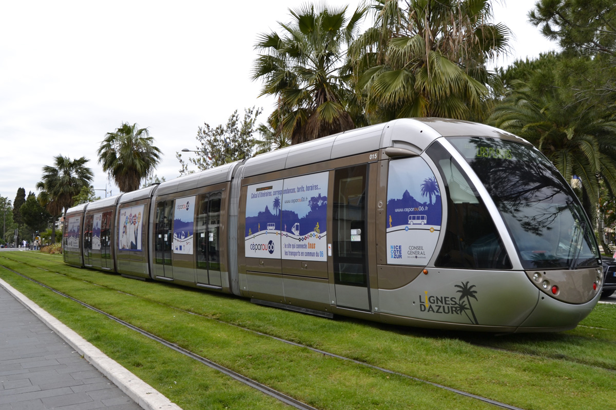 Ницца, Alstom Citadis 302 № 015