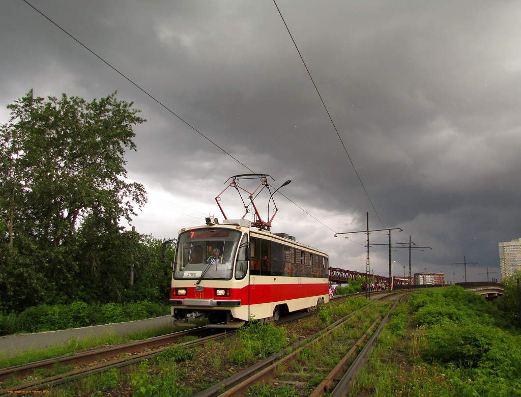 Jekaterinburga, 71-405 № 011
