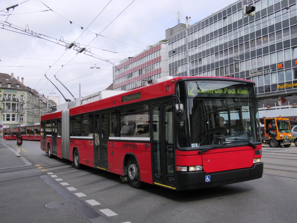 Берн, Hess SwissTrolley 2 (BGT-N1) № 17