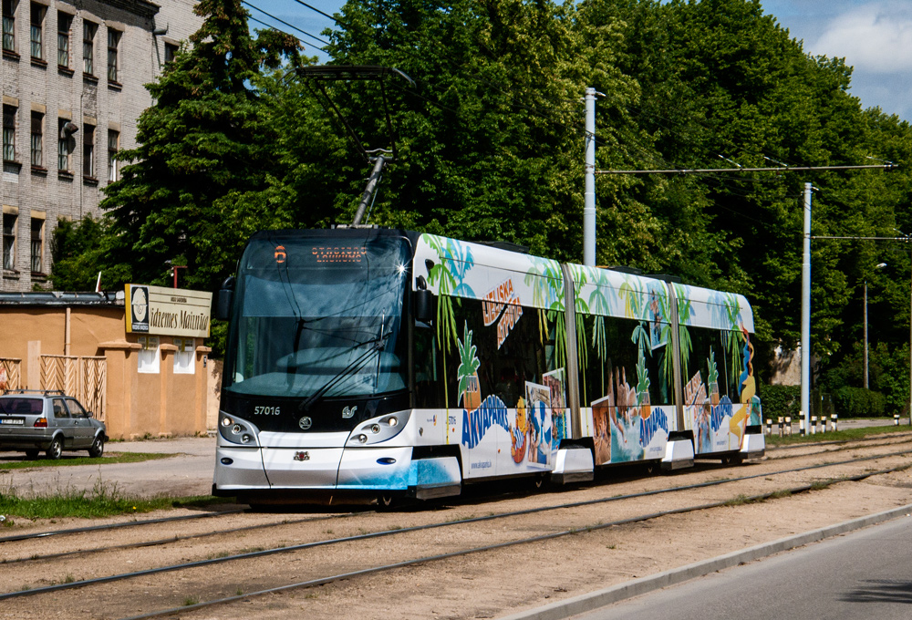 Рига, Škoda 15T ForCity Alfa Riga № 57016